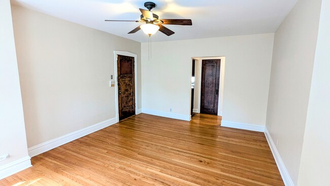 Building Photo - 3750 W Giddings St