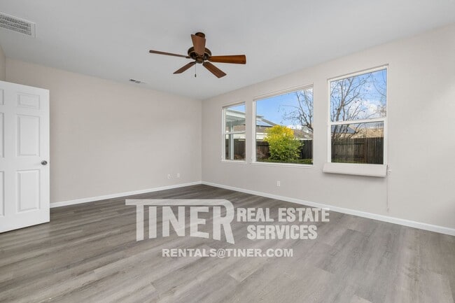 Building Photo - 3152 Overton Way