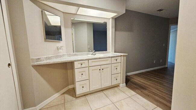 Building Photo - 7805 Sugar Brook Ct