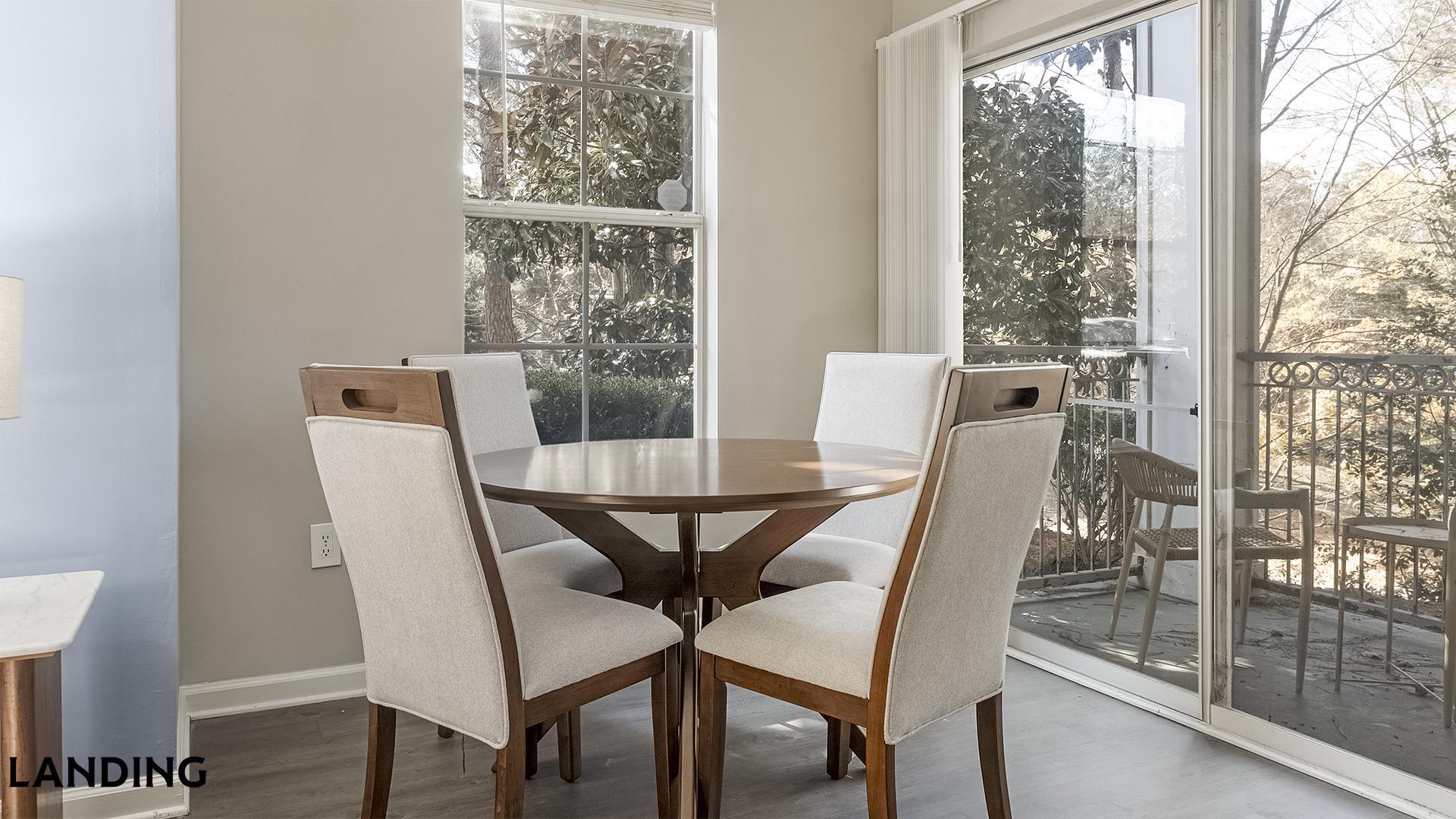 Building Photo - 100 Peyton Pl SW