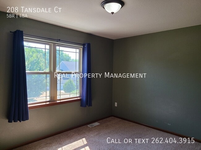 Building Photo - 208 Tansdale Ct