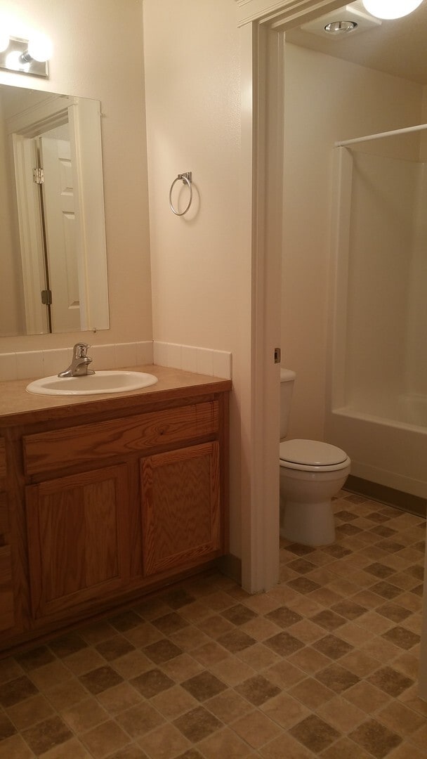 Building Photo - dooc02