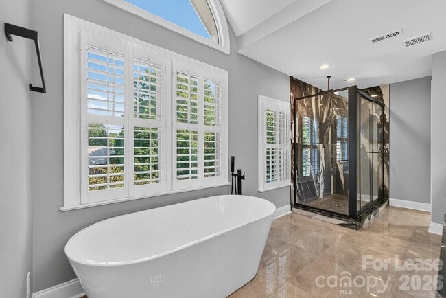 Building Photo - 4811 Old Course Dr