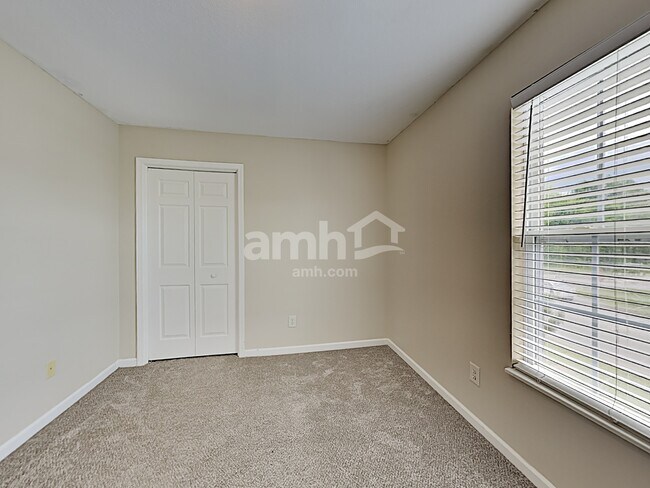 Building Photo - 4301 Aylesbury Dr