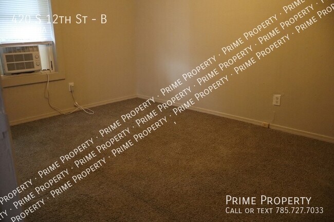 Building Photo - 420 S 12th St