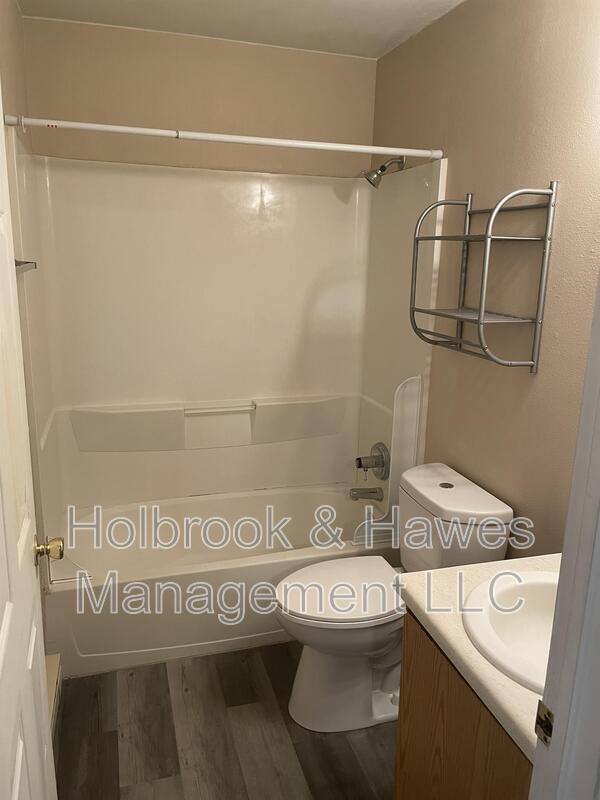 Building Photo - 4531 Boardwalk Dr