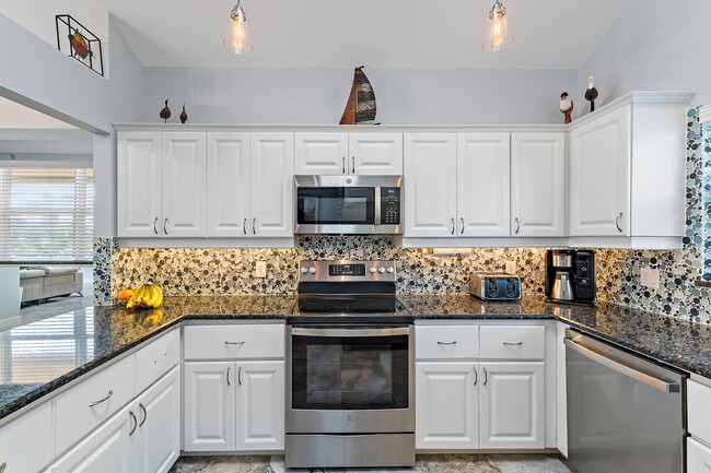 Building Photo - 4161 U.S. Hwy 1