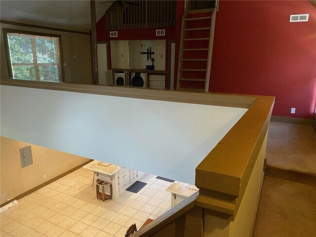 Building Photo - 1256 Chambers Rd