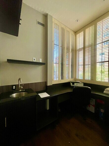 Office/Wetbar - 820 Island Ave