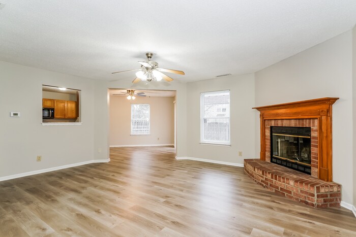 Building Photo - 13193 N Brick Chapel Dr