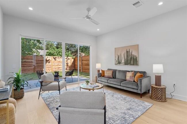 Building Photo - 2611 Wilson St