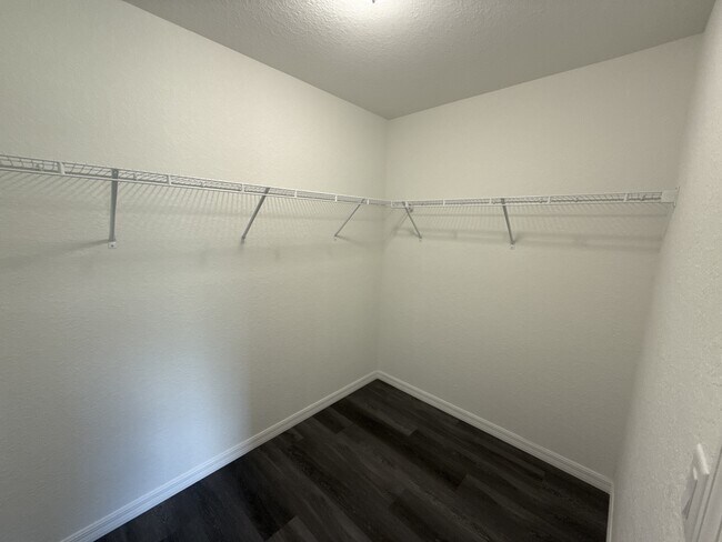 Building Photo - 26 Malauka Cir