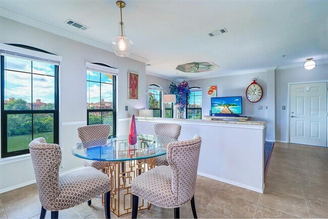 Building Photo - 2749 Via Cipriani