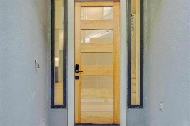 Building Photo - 2333 Vagas St