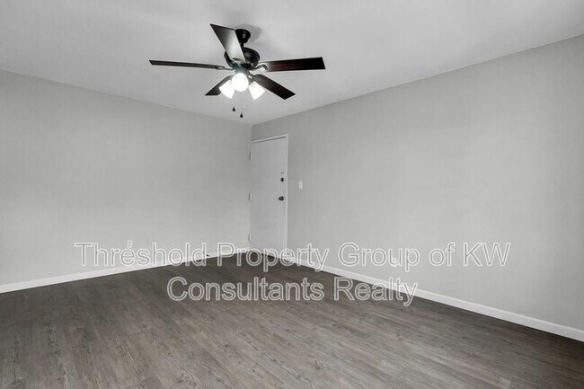 Building Photo - 61 N 21st St