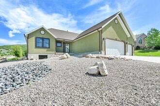 Building Photo - 5108 E Wolf Rdg Cir