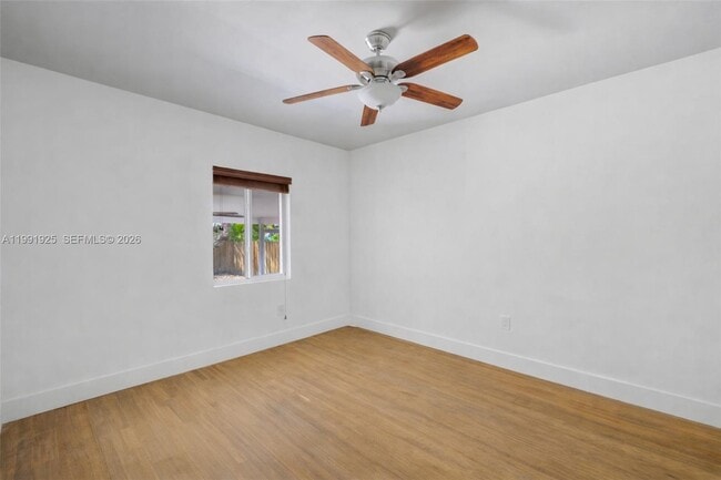 Building Photo - 438 Mendoza Ave