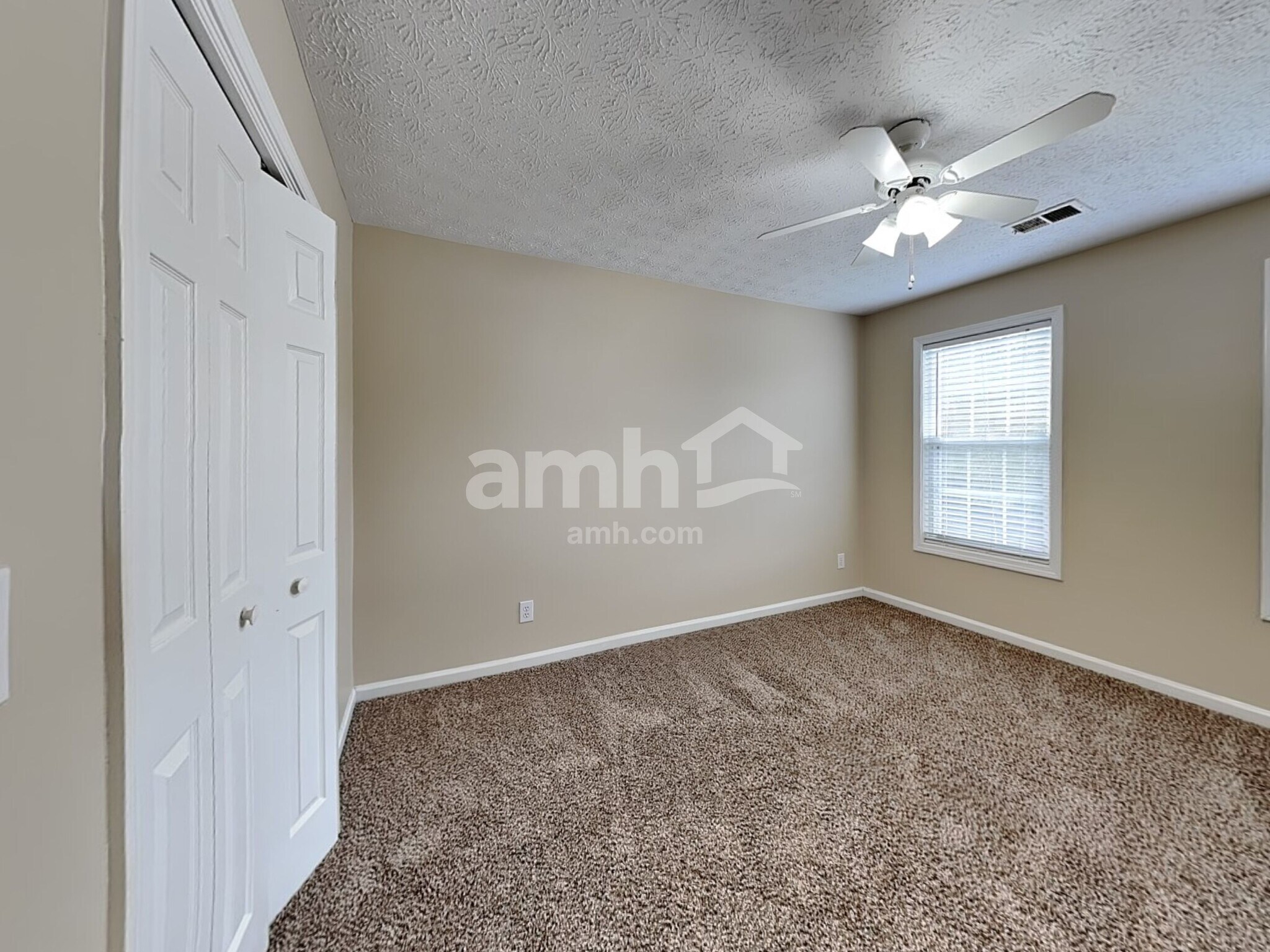 Building Photo - 1200 Evergreen Oak Way