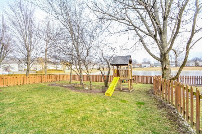 Building Photo - "Spacious 3-Bed Retreat in Fishers with El...