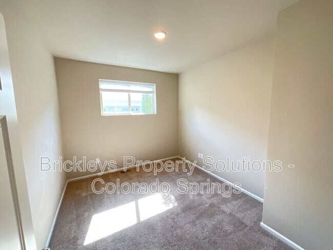 Building Photo - 6706 Golden Briar Ln