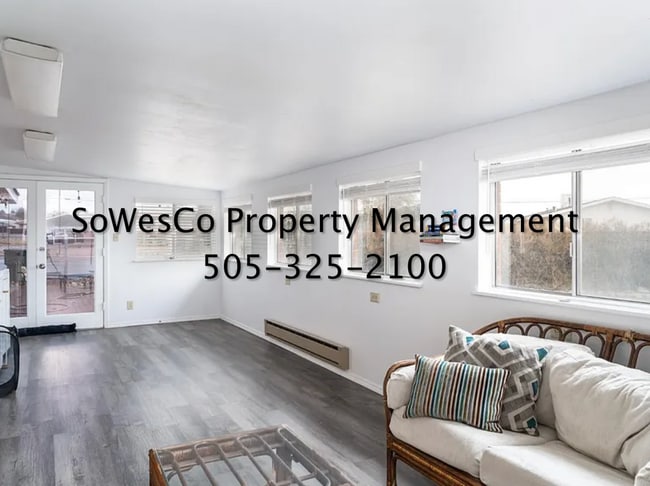 Building Photo - Large 3 Bedroom Home on Corner Lot