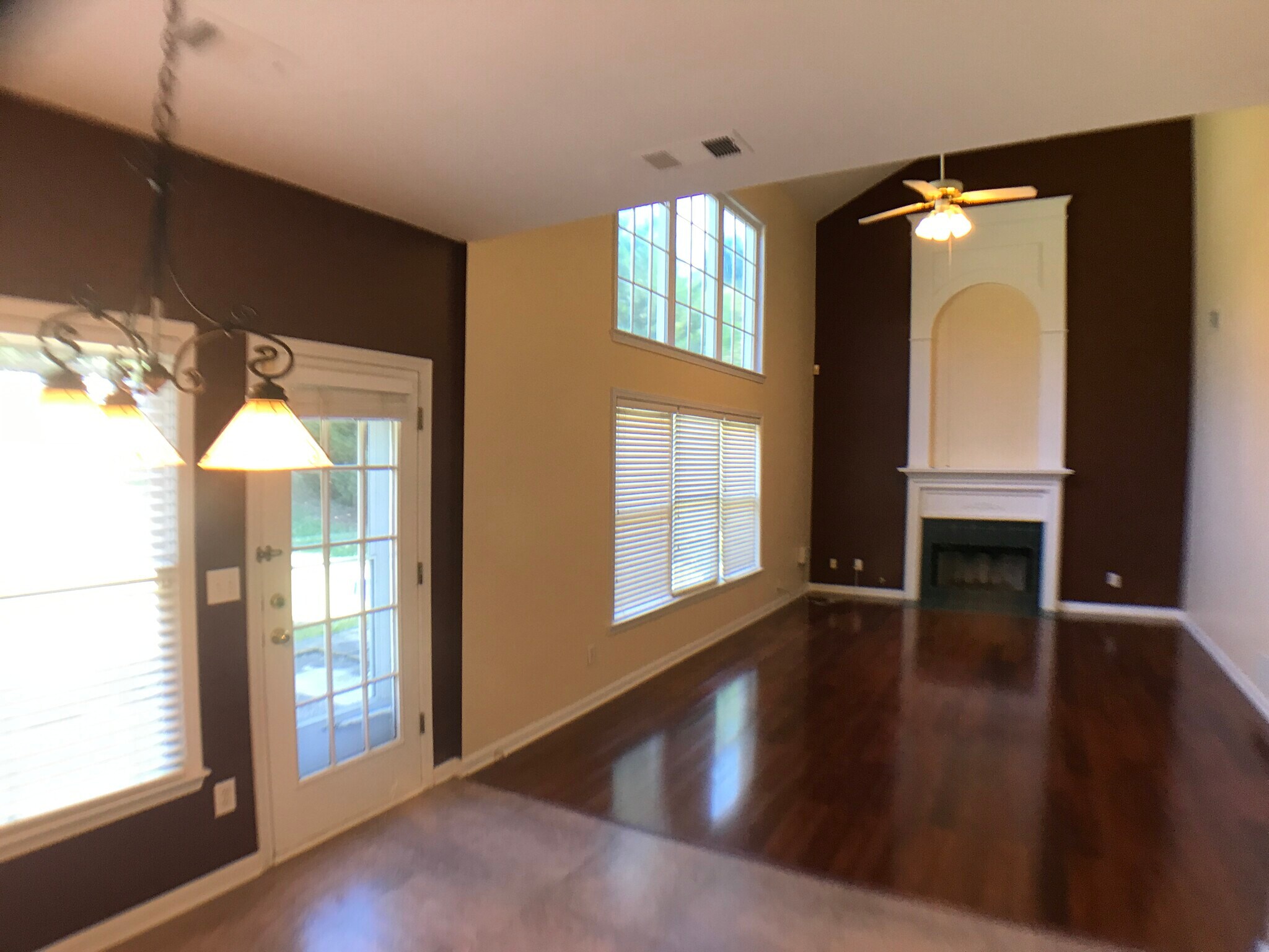 Building Photo - 11075 Regal Forest Dr.