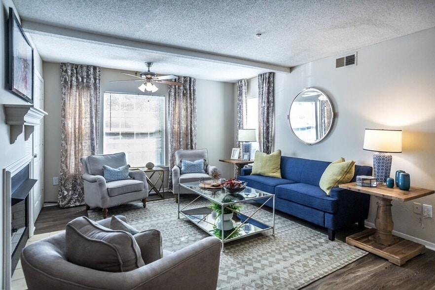 Civic Center West Apartments 4740 Highway 51 N Southaven MS 38671