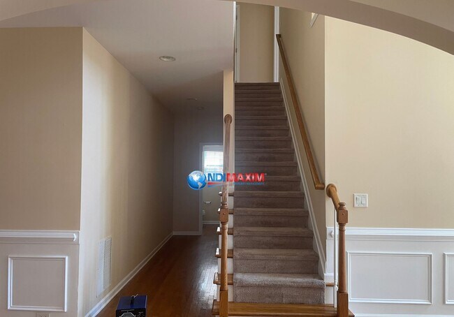 Building Photo - Coming Soon - Spacious 2-story house in th...