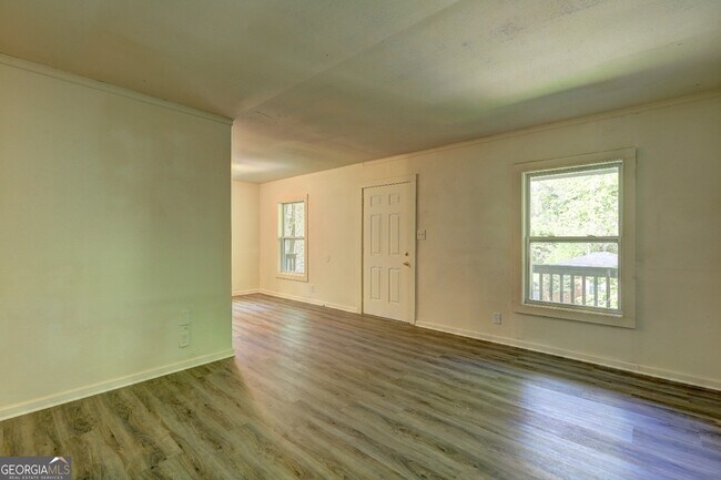 Building Photo - 1208 4th Ave W