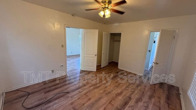 Building Photo - 1541 Olive St