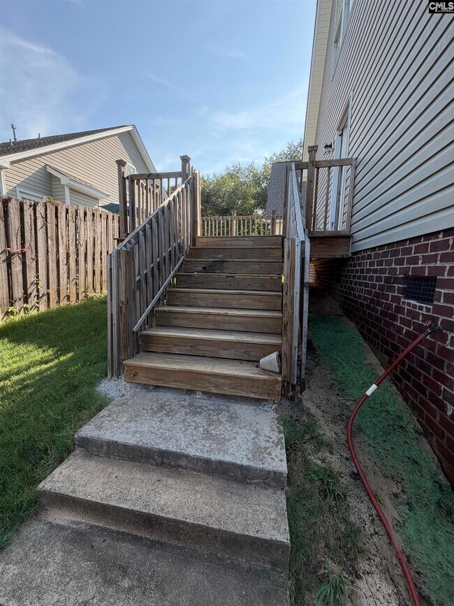 Building Photo - 375 Northwood St