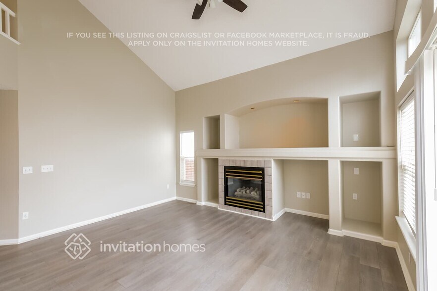 Building Photo - 5205 E 130th Way