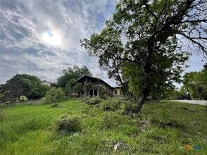 Building Photo - 1800 Charter Oak Dr