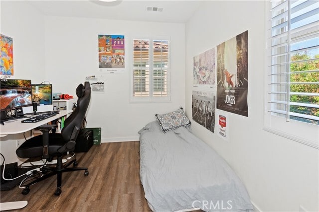 Building Photo - 10 Poppy