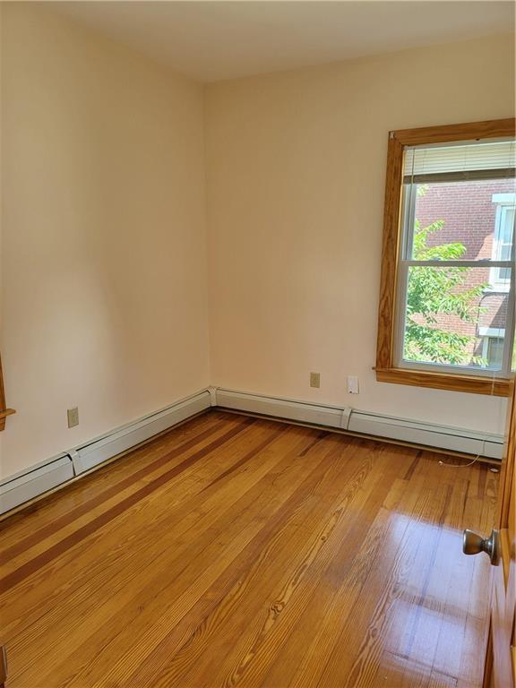 Building Photo - 511 Pond St