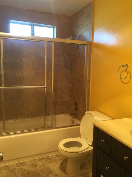 Building Photo - 1350 Torrance Blvd