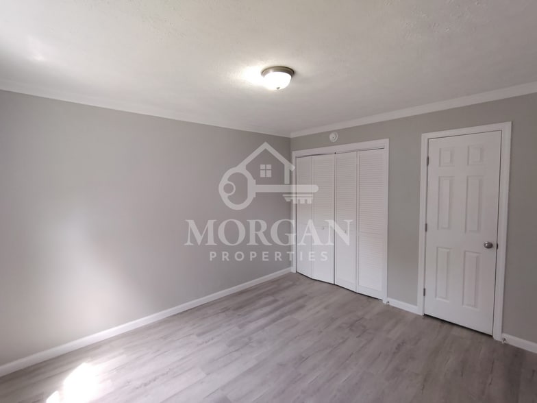 Building Photo - 601 Belzer Dr