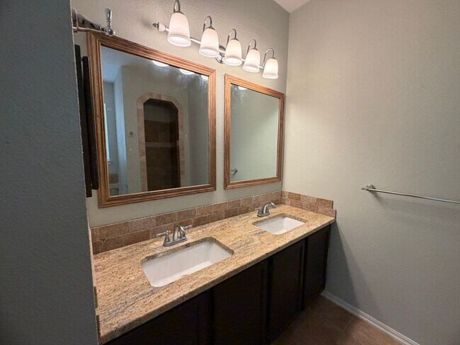 Building Photo - 13123 Burgundy Point