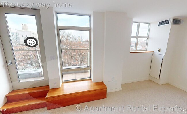 Building Photo - 93 Winthrop St