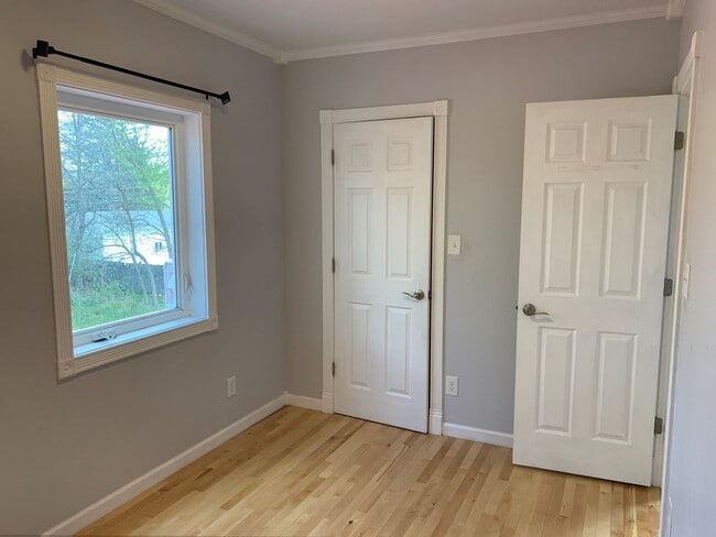 Building Photo - The Eagle Tower