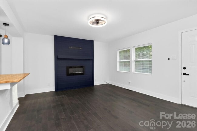 Building Photo - 1814 Eastway Dr