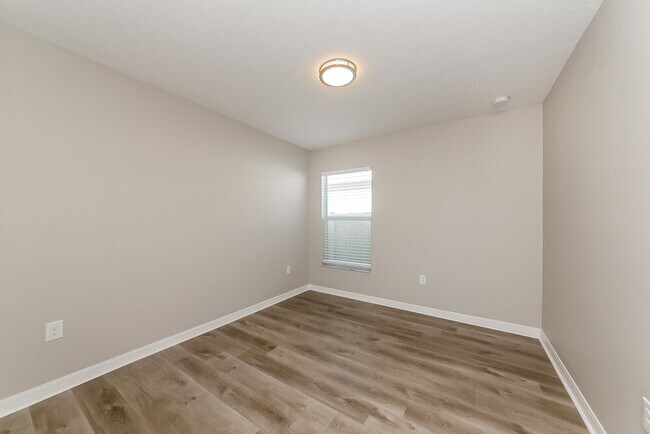 Building Photo - 1758 Broad Winged Hawk Dr