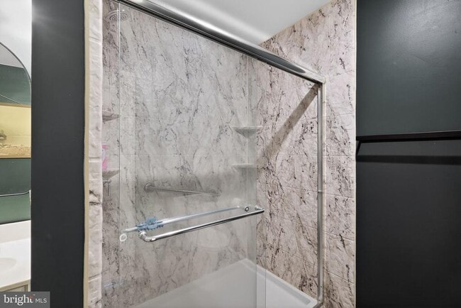 Building Photo - 1221 Rockland Ct