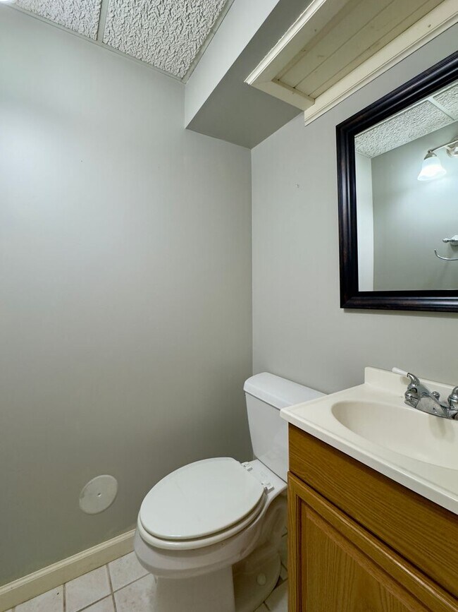 Building Photo - 5371 King Arthur Cir