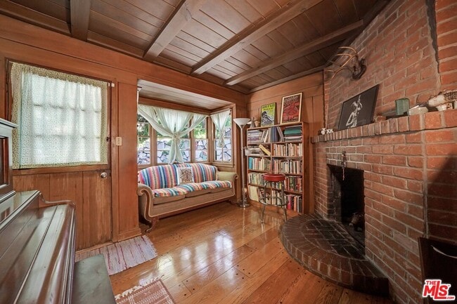 Building Photo - 7503 Willow Glen Rd