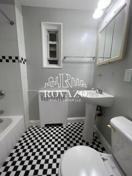 Building Photo - 585 Elizabeth Ave