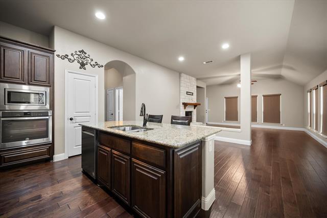 Building Photo - 1370 Litchfield Ln