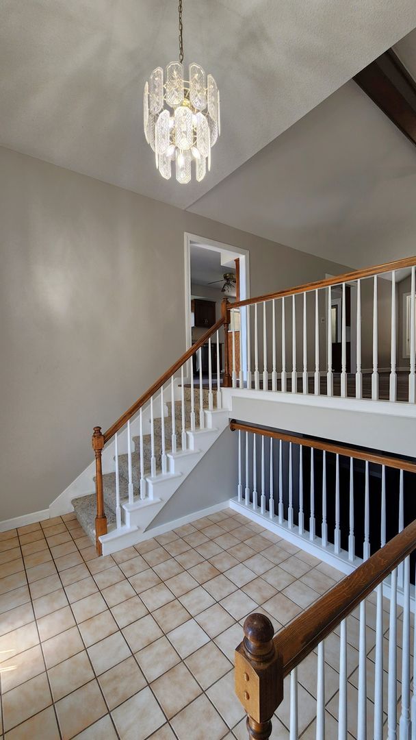 Building Photo - Lake Sherwood Executive 4BR, 3BTH home in Washburn Rural Schools!