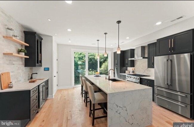 Building Photo - 6983 Silverwood St