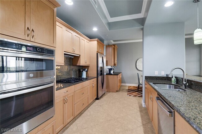 Building Photo - 10721 Mirasol Dr